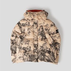 STONE ISLAND ICE HEART MAPPING
CAMOUFLAGE DOWN JACKET